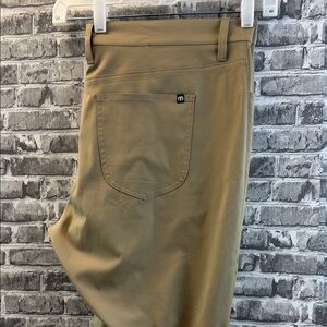Men's Travis Mathew Tan Casual Pants‎